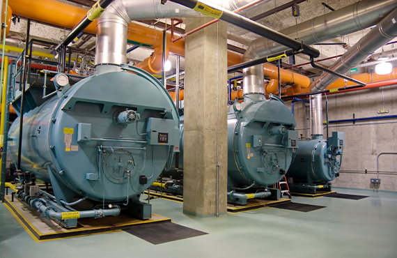 To improve vaporization, distillation is carried out with extremely low, near-vacuum pressures.